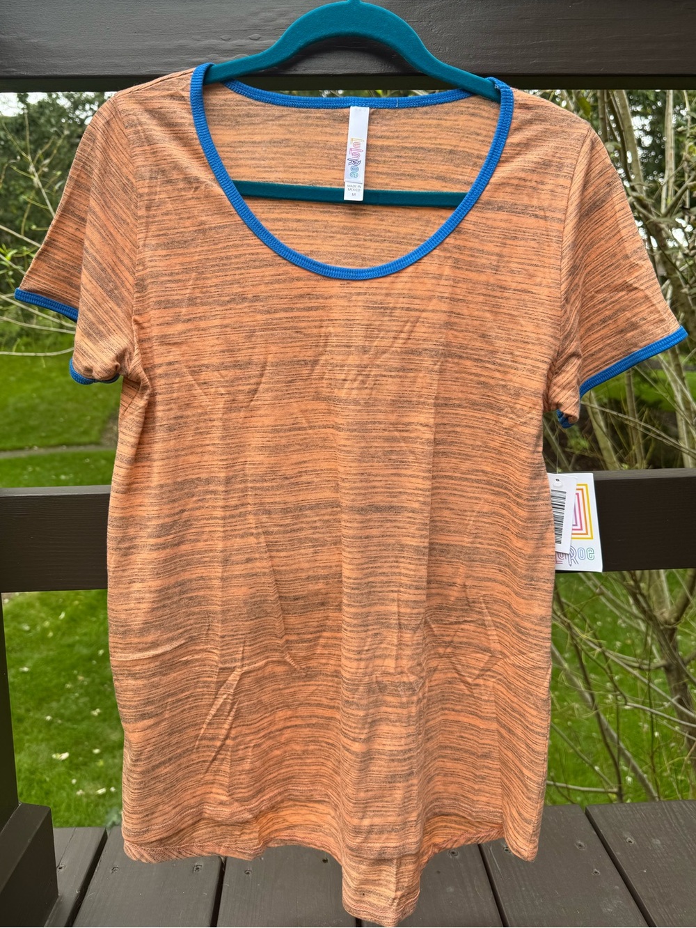 LuLaRoe Classic T Short Sleeve Peach & Gray Space Dyed Hi Low Tunic w/ Blue Trim